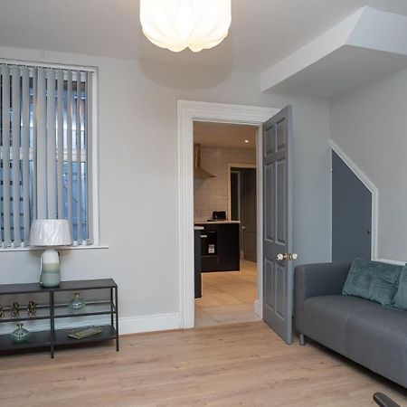 1 Bdr Apartment At Queens Uni By Belfast City Breaks Ngoại thất bức ảnh