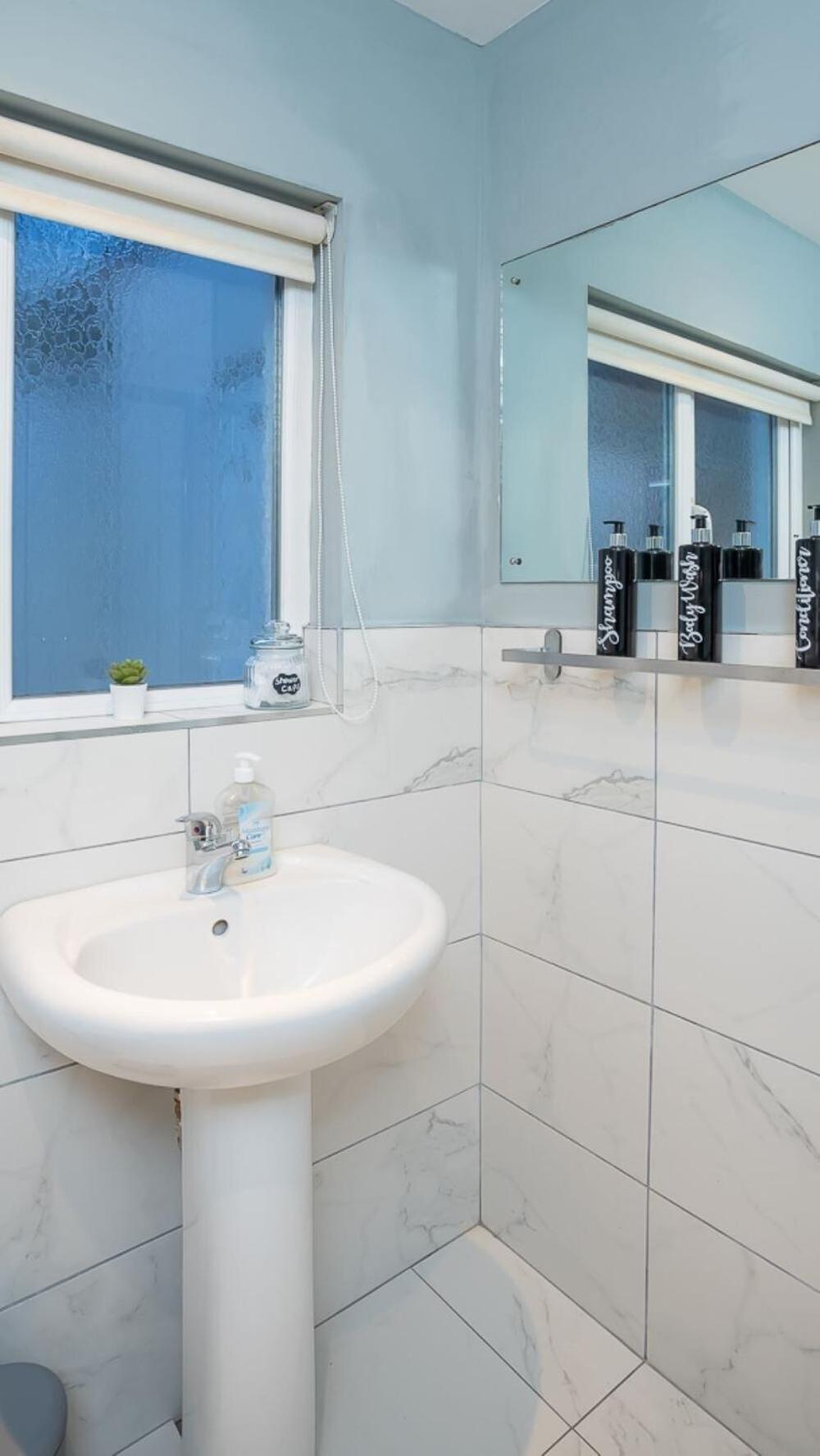 1 Bdr Apartment At Queens Uni By Belfast City Breaks Ngoại thất bức ảnh