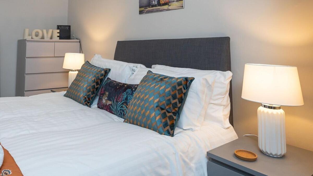 1 Bdr Apartment At Queens Uni By Belfast City Breaks Phòng bức ảnh